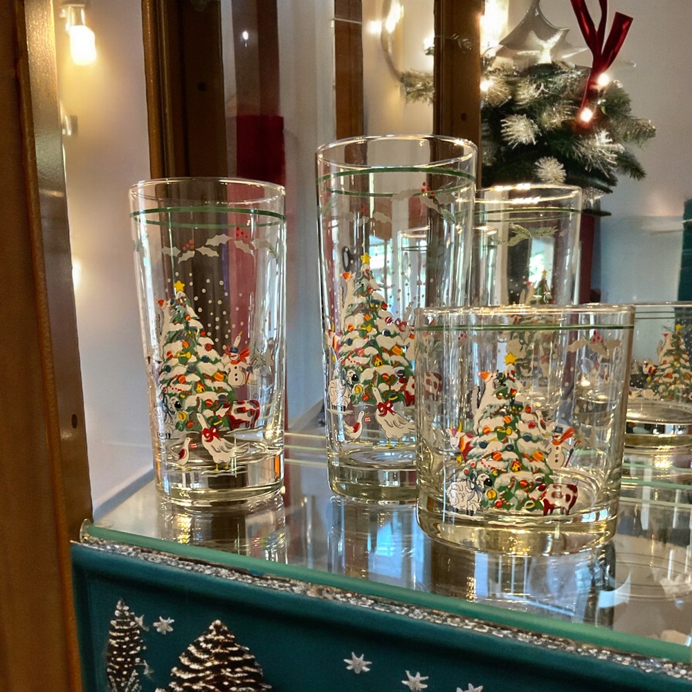 Christmas Farmhouse Glasses Tumblers Old Fashioned Int'l Country Christmas